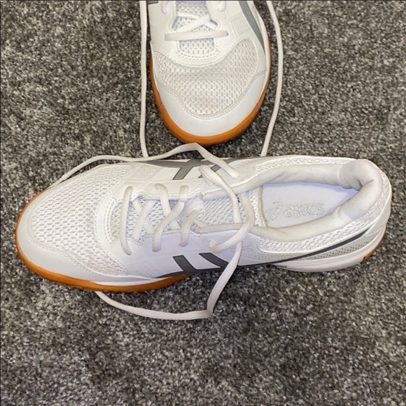 ASICS white sneakers - Picture 4 of 9